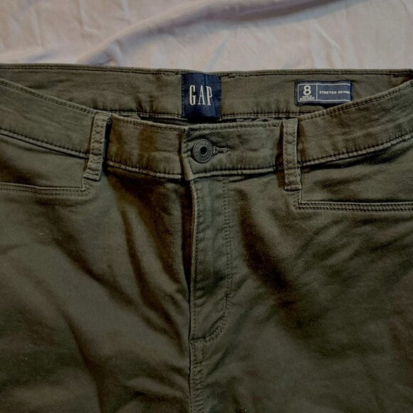3 PAIRS Gap Skinny Stretch Cropped Khaki Pants - SIZE 8 (1 grey and 2 black) - Picture 2 of 12